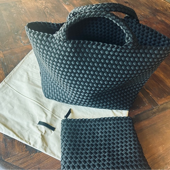 Naghedi St Barths Medium Tote Onyx Black - Picture 1 of 11